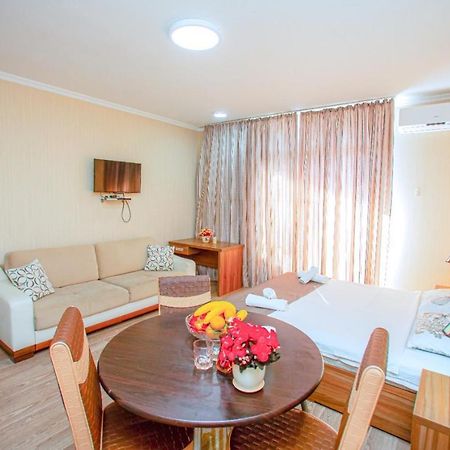 Tower Apartments Batumi Exterior foto