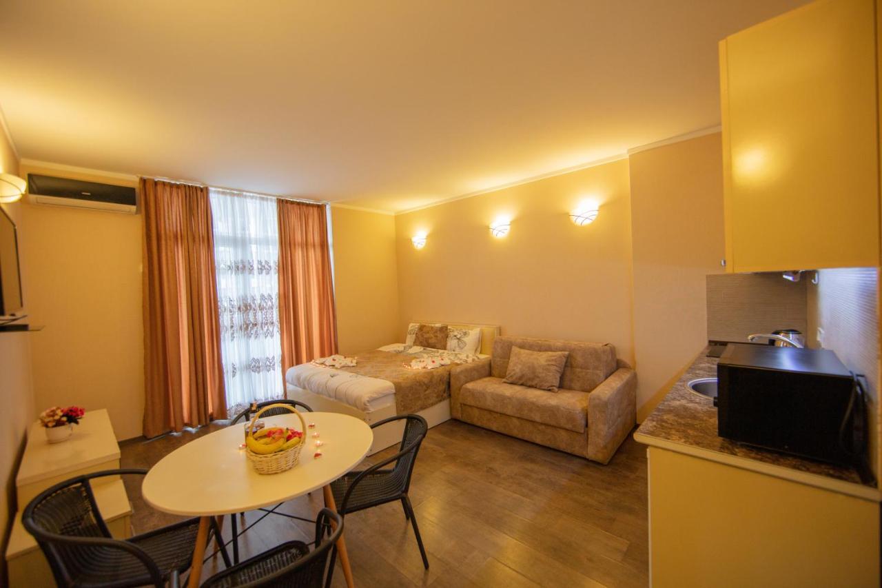 Tower Apartments Batumi Exterior foto